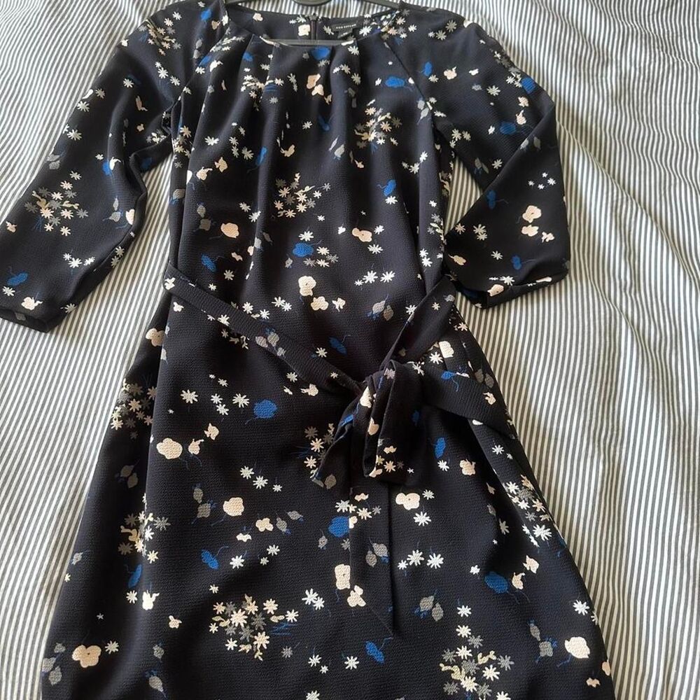 Ann Taylor Navy Floral Dress - Picture 3 of 4